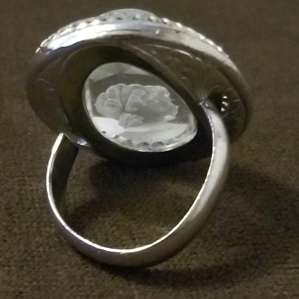 Vintage Silver Intaglio Glass Cameo Ring - Size 8 - EUC - Picture 7 of 7